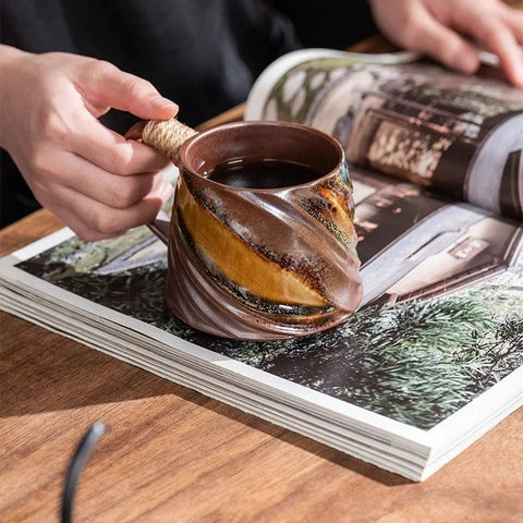 أكواب قهوة حلزونية بتصميم محيطي مع مقبض حبل