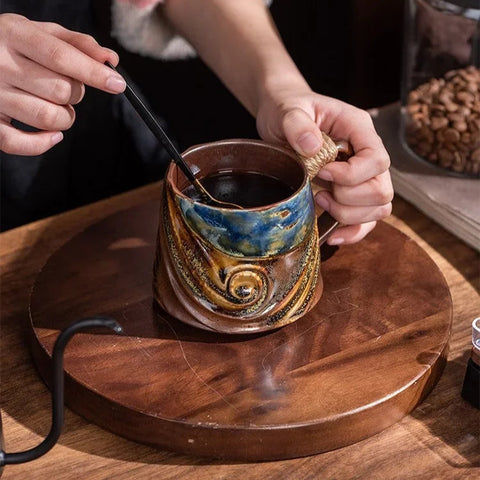 أكواب قهوة حلزونية بتصميم محيطي مع مقبض حبل