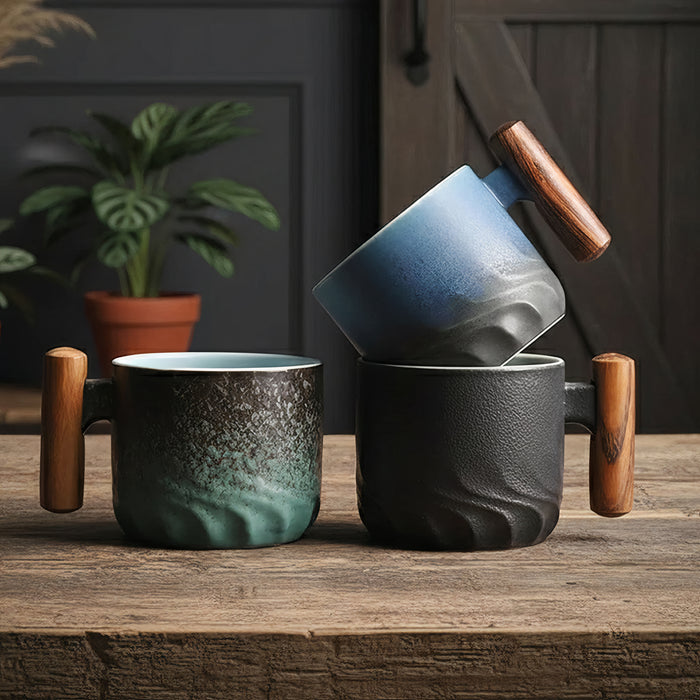 Tazas de espresso vintage con mango de madera