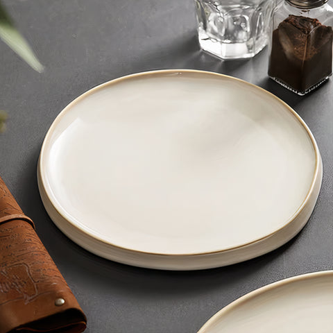 Plato de cerámica beige irregular